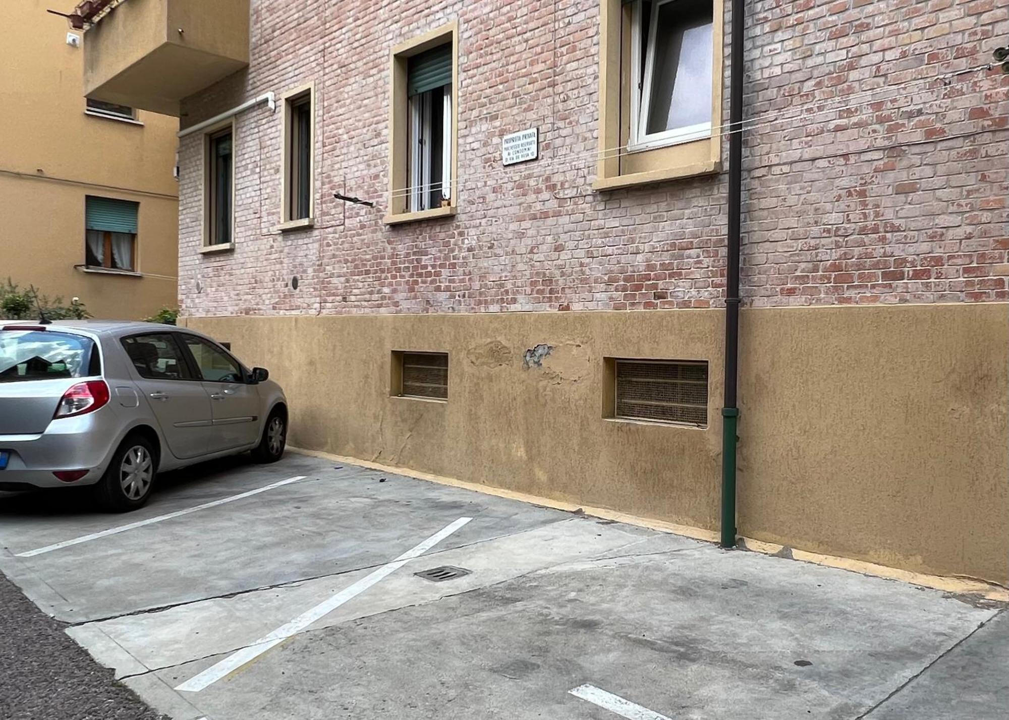 Charming Apartment Near Saragozza Bologna — Photos 1